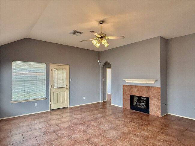 Photo - 5218 Hill Timbers Dr