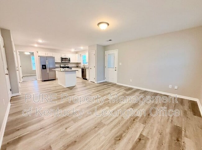 Photo - 2012 Dolly Dr