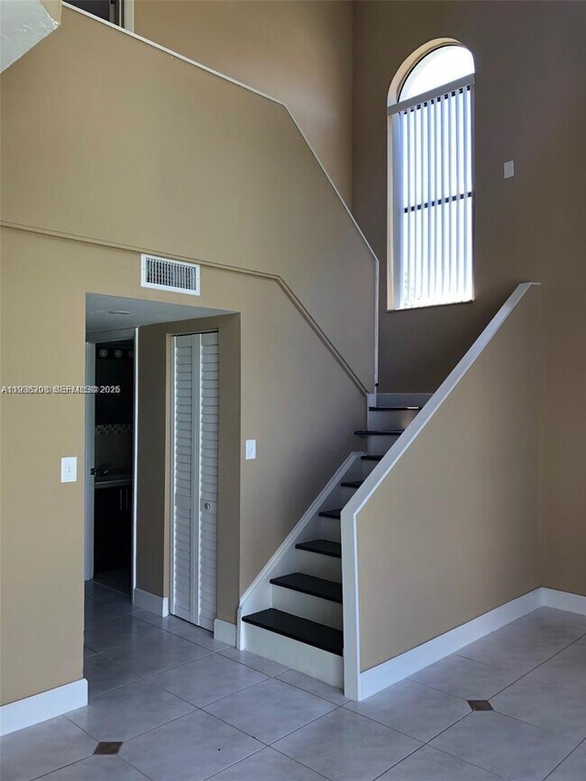 Photo - 1400 San Remo Cir