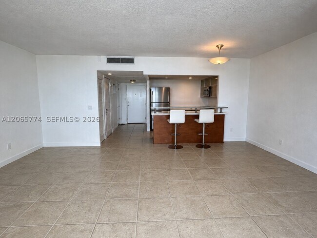 Photo - 5401 Collins Ave Unit 832