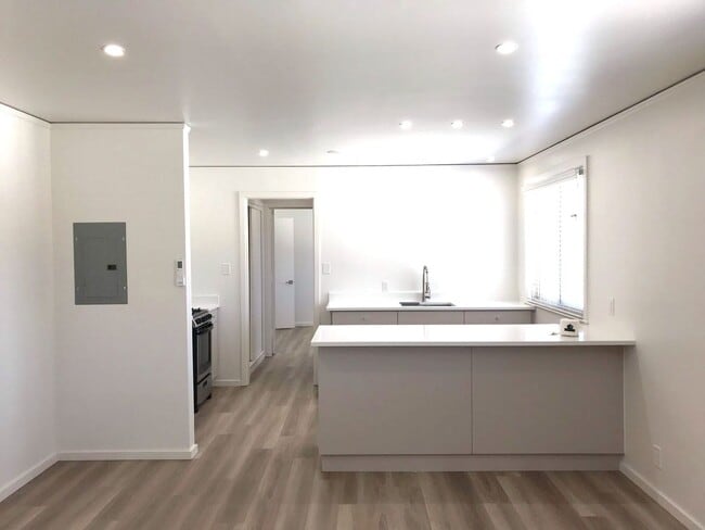 Photo - Make this your home! Fully remodeled 1 bedroom, 1 bath! Great Los Alamos Location. Upstairs Unit ... Unit 587 Kiva  7