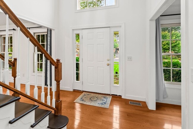 Photo - 3-Level Brick-Front Colonial in Maple Vall...