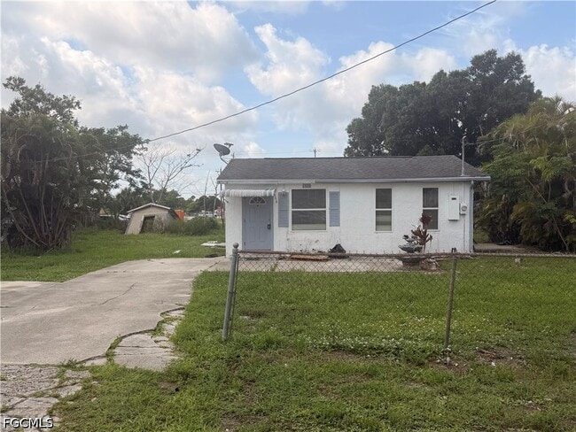 Building Photo - 8110 Howell Ave