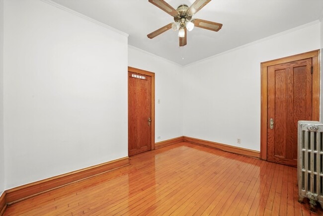 Photo - 5223 W School St Unit 1