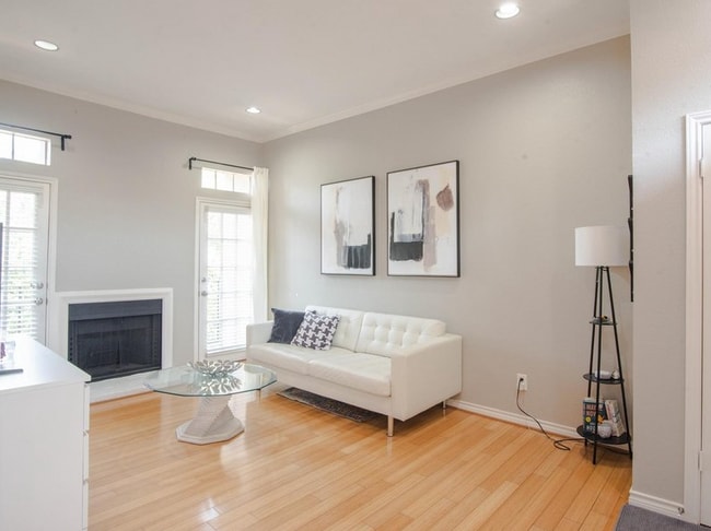 Photo - 3311 Blackburn-22007 Unidad 22007