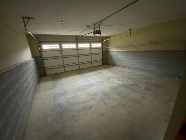 Photo - Lovely, well maintained Smyrna home with private wooded backyard!