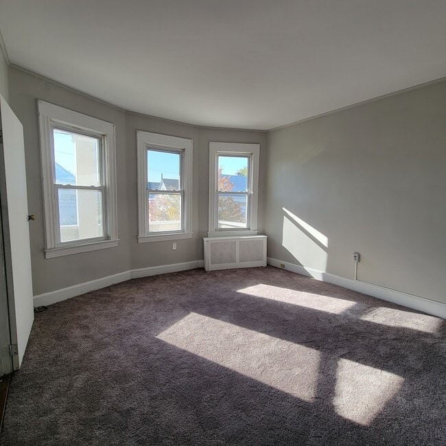 Photo - 206 Cambridge Ave Unit 206 Cambridge Ave Garfiel