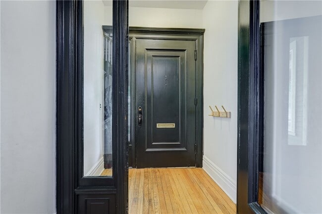 18 Sibley Pl