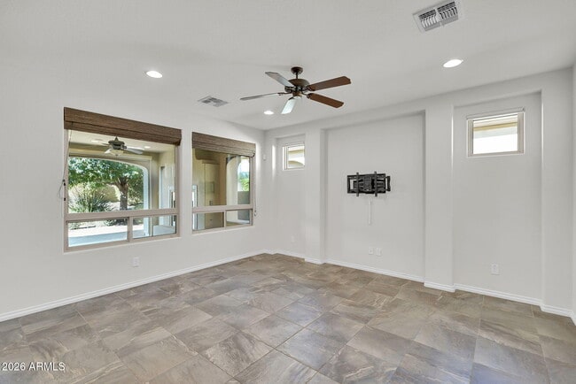 Photo - 594 E Vesper Trail