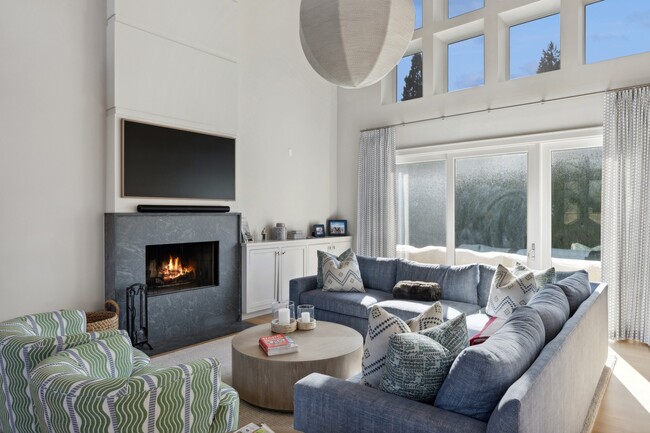 Photo - 11 Bellows Ct