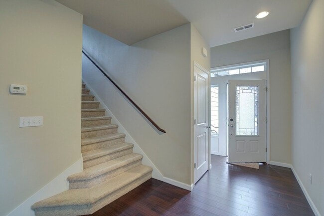 Photo - 4Bd/2.5Ba Lynnwood House