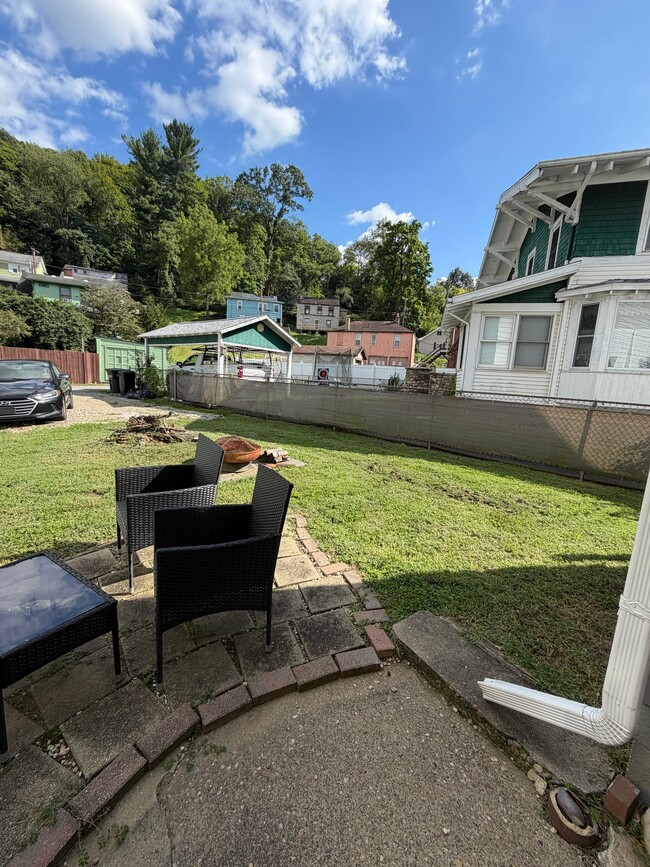 2196 Marshall Ave Unit 2