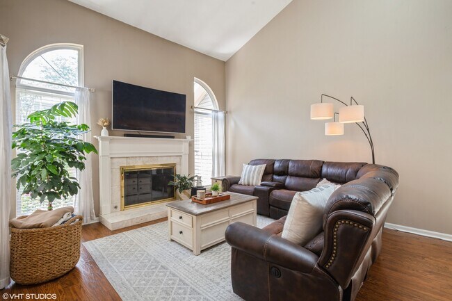 Photo - 707 Clover Hill Ct