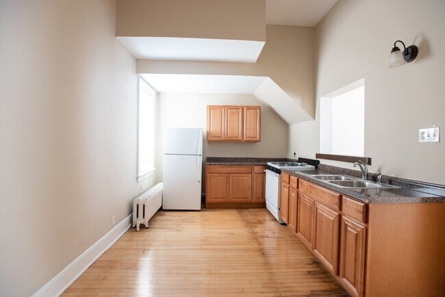Photo - 1603 N Van Buren St Unidad Apartment 1