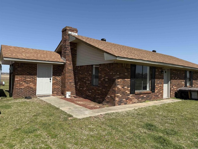 Photo - 5900 AR-1 House