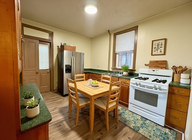 Photo - 3 Bedroom Single Family Home in Harrisburg!