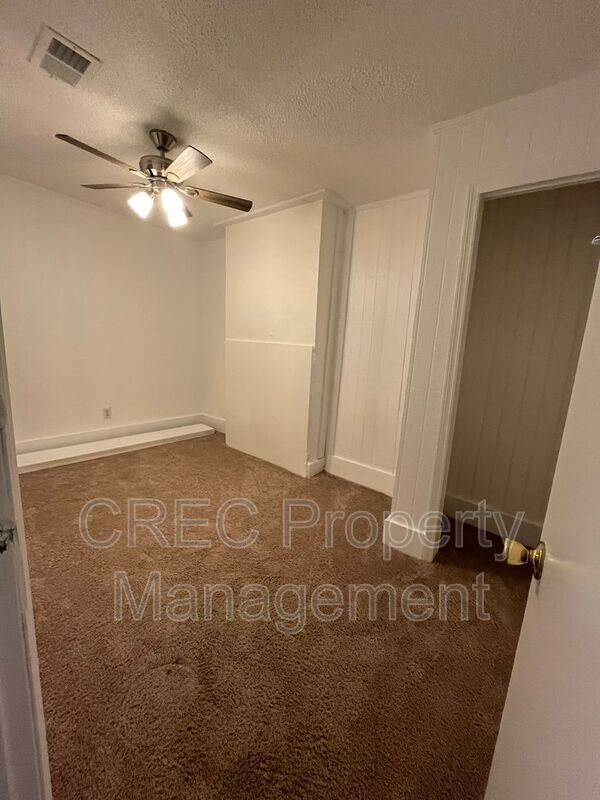 Photo - 293 King St Unit 5