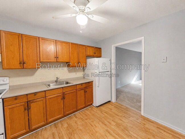 Photo - 1730 State St Unit Apartment 408