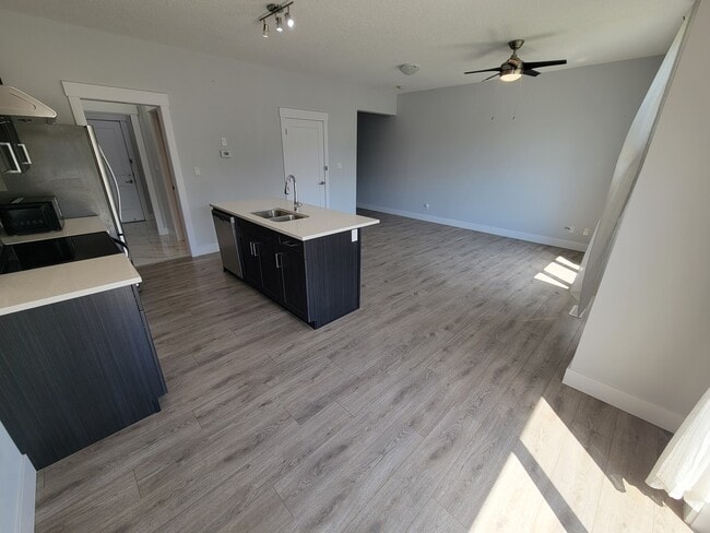 Photo - 4835 Wright Dr SW