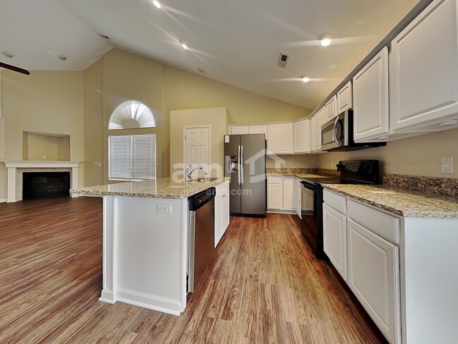 Photo - 6845 Watergreen Ct