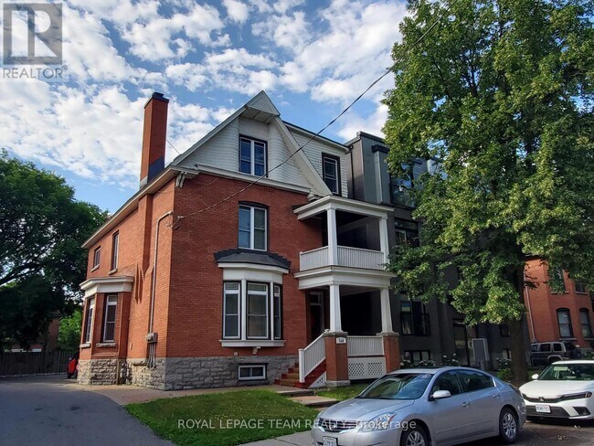 Photo - 540 Gilmour St
