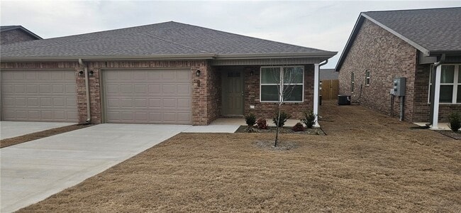 Photo - 521 NW 69th Ave