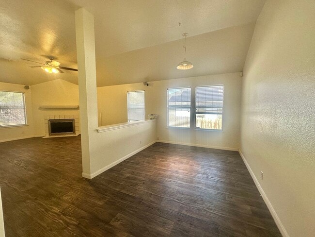 Photo - 113 Little Lake Rd