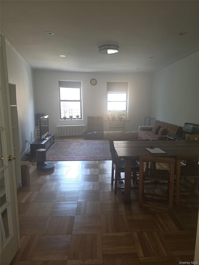 Photo - 42-20 Kissena Blvd Unit D2