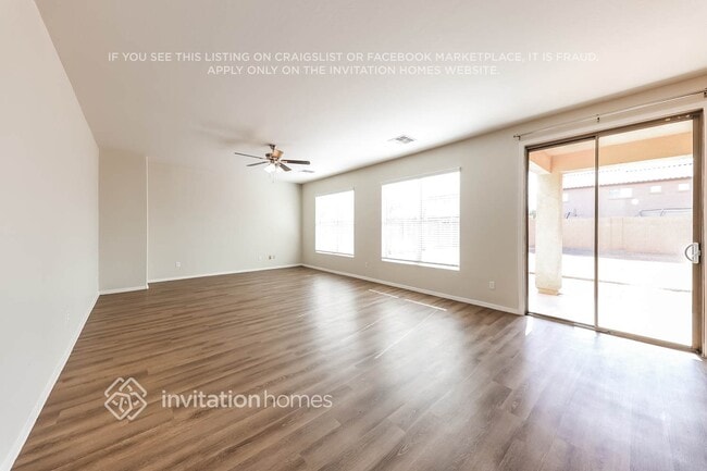 Photo - 11759 W Apache St