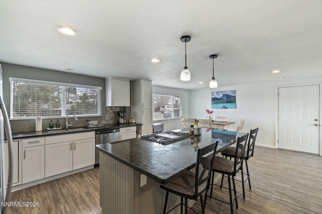 Photo - 701 Bowman Dr