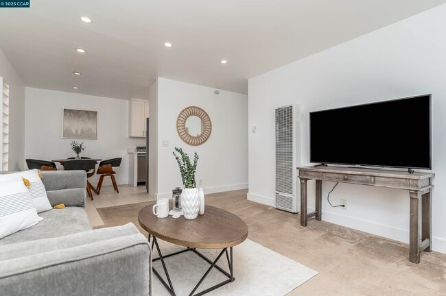 Photo - 5305 Ridgeview Cir Unit 8