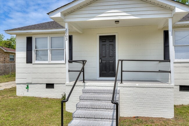 Photo - 2003 Ryan Rd