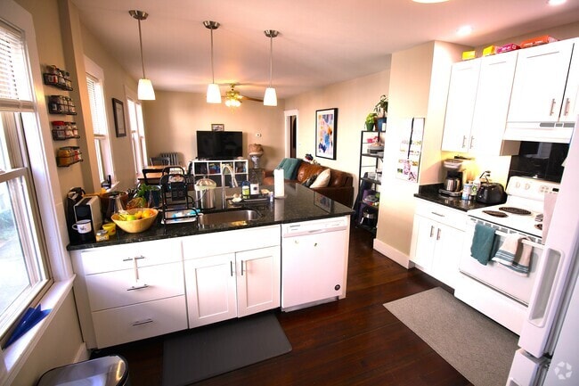 Building Photo - 59 Fairmont St Unit 1 Rental