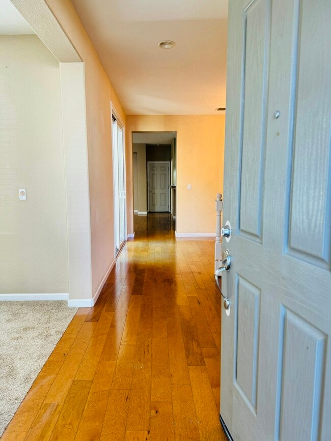 Photo - 127 W Invitar Ln