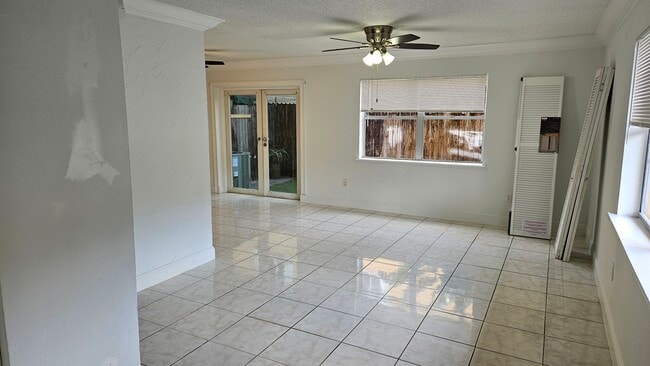 Photo - 177 NE 12th Ave