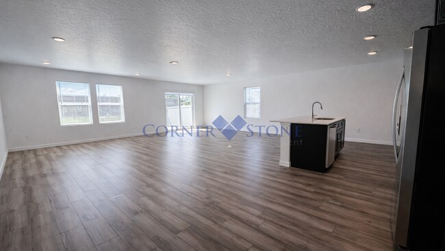 Photo - Stunning Home in Star!