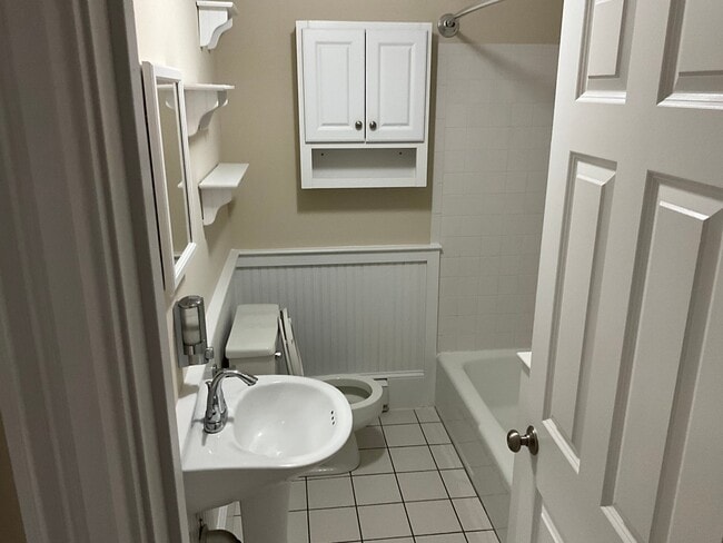 Photo - 469 Mt Hope St Unit 2