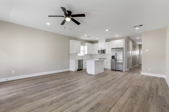 Photo - 3150 S Cleveland St