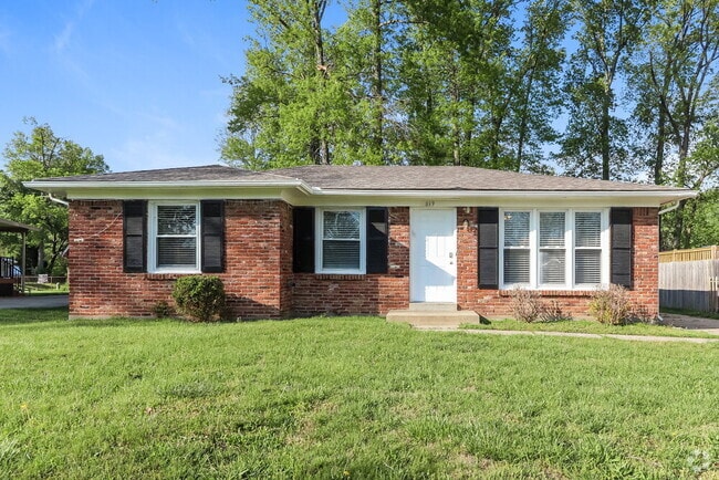 Building Photo - 819 Flicker Rd Rental