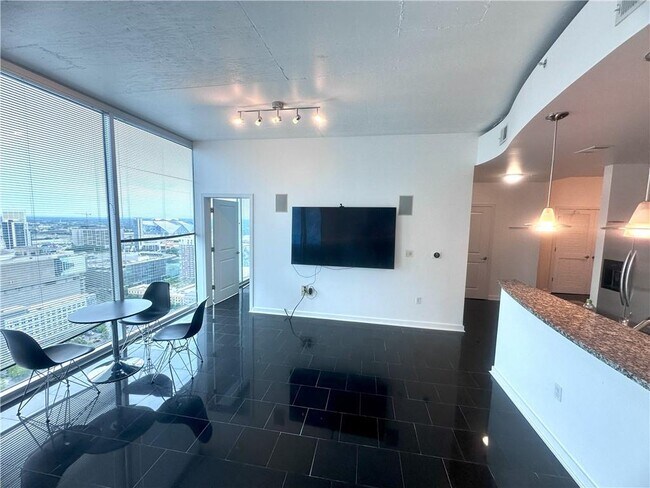 Photo - 400 W Peachtree St NW Unit 3511