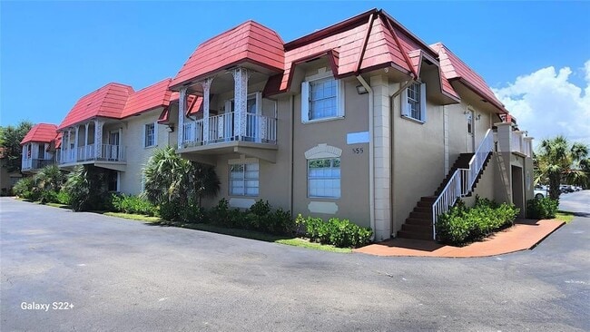 Photo - 555 SE 8th St Unidad 151