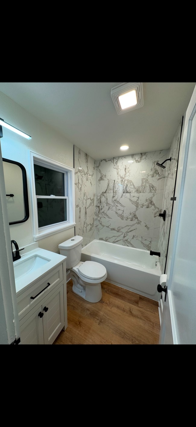 Photo - 120 Arion St