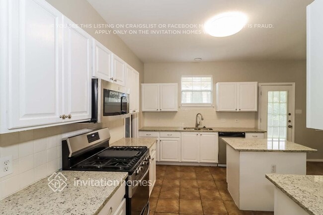 Photo - 1635 Abbey Ln