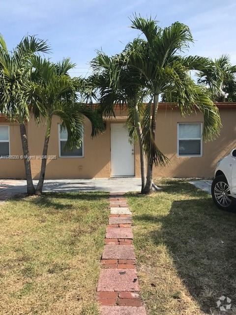 Building Photo - 1632 NE 183rd St Rental