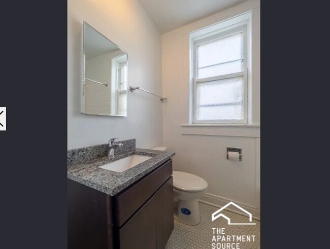 Photo - 2106 W Ainslie St Unit 2