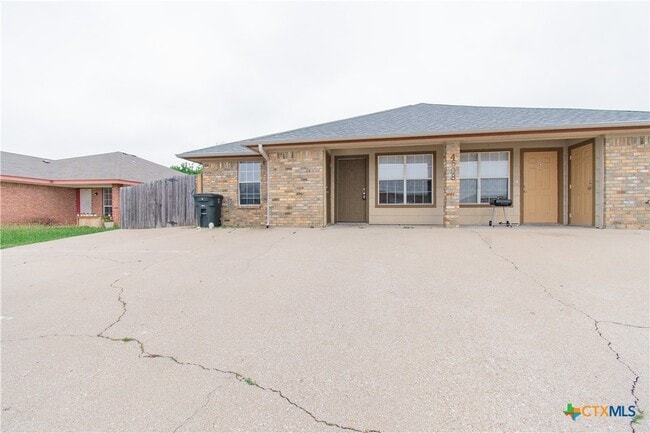 Building Photo - 4608 Bowles Dr