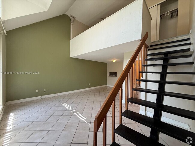 Building Photo - 6900 N Kendall Dr Unit A403 Rental