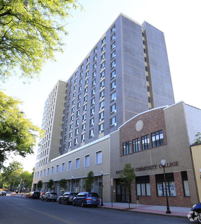 Photo - La Porte Apartments