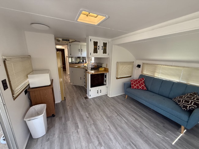 Photo - 8818 Crescent Bar Rd NW