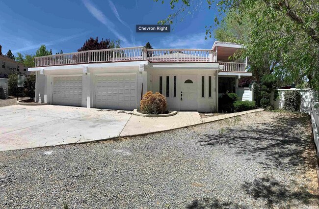 Photo - 1185 Webster Way